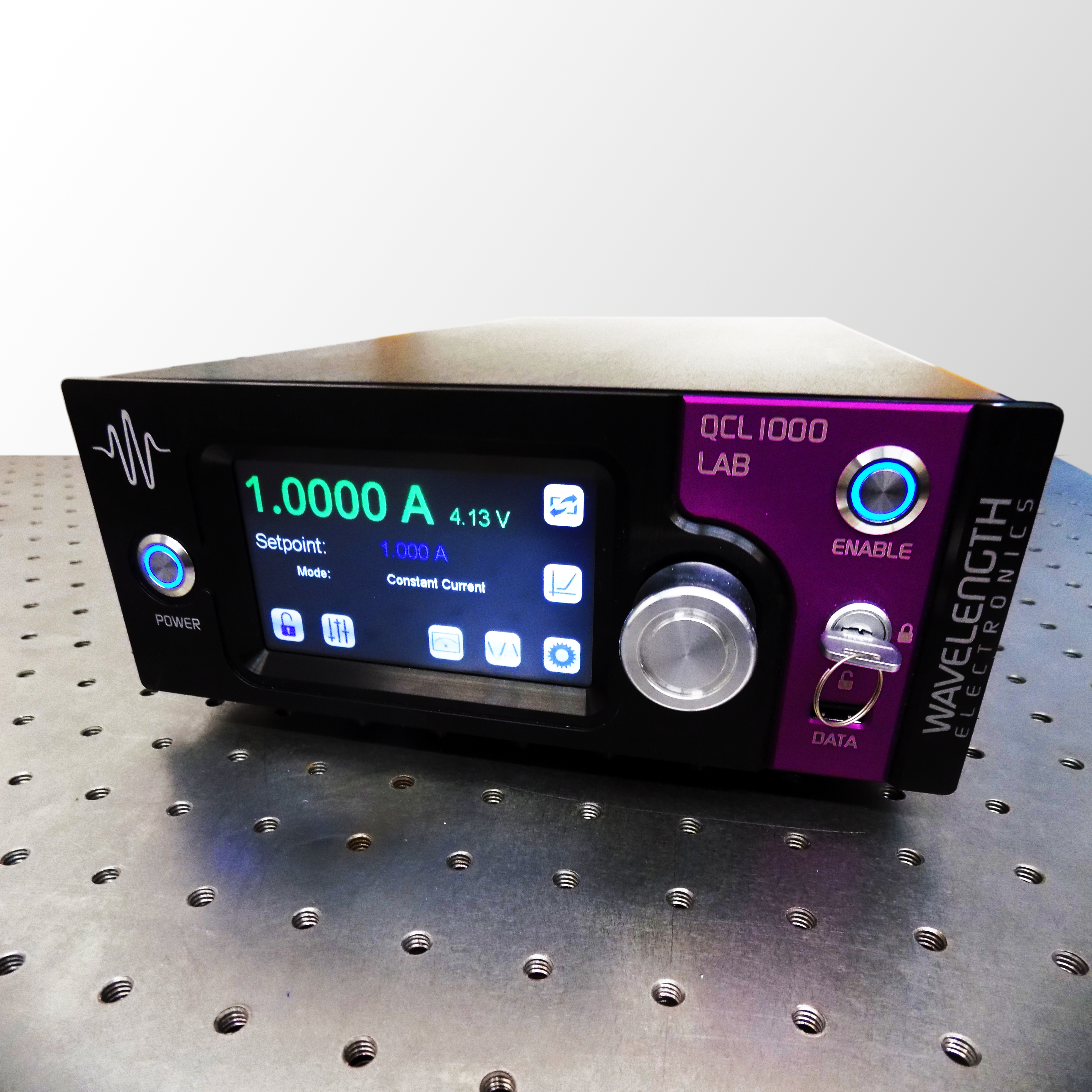 QCL1000 Laboratory Series 1000 mA QCL Driver Instrument